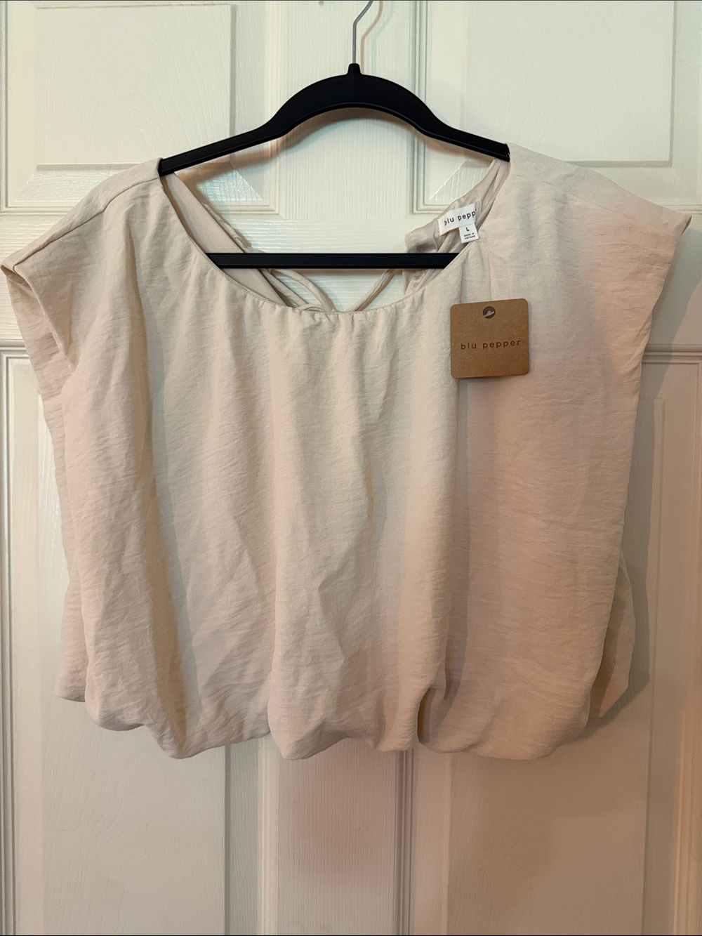 Blu Pepper Cream Short Sleeve Blouson Top with Back Strap Detail